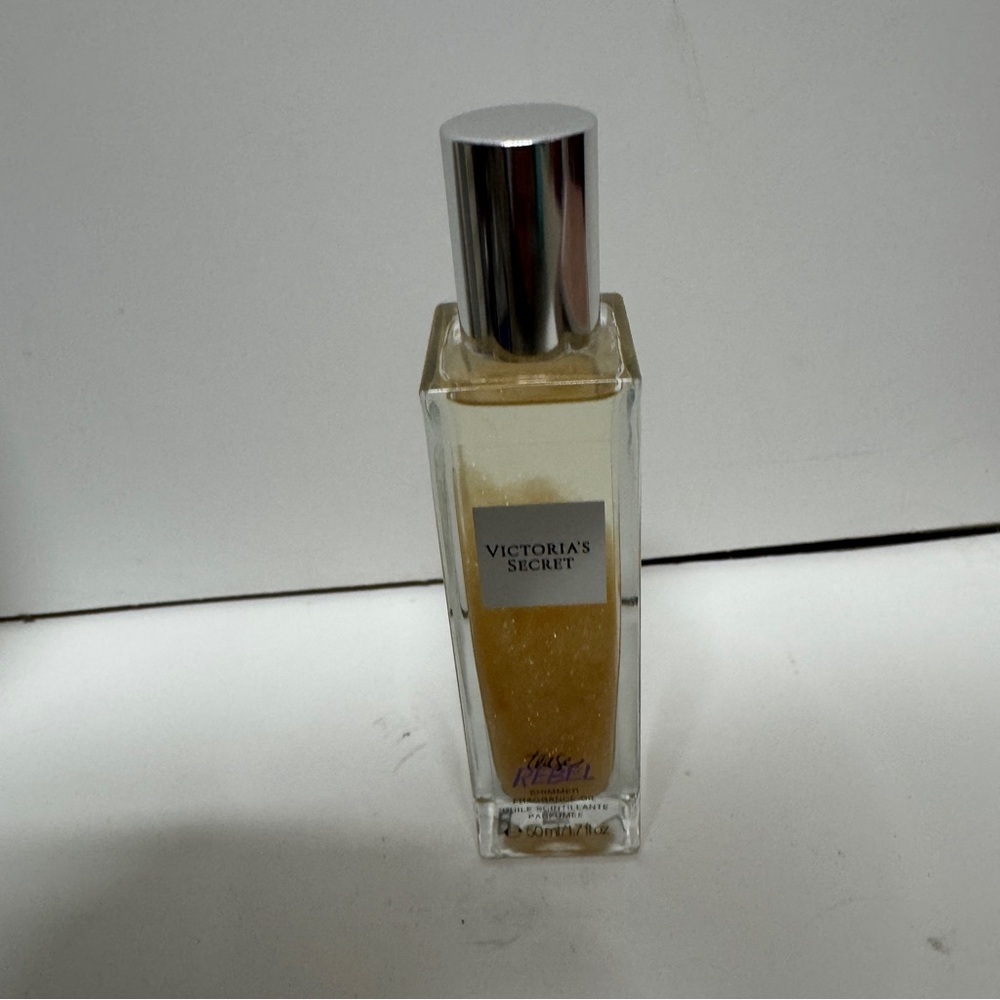 Victoria Secret Tease Rebel Shimmering Fragrance Oil 1.7 OZ